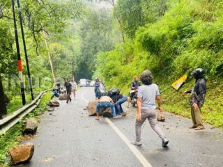 Pacet Mojokerto Kembali Dilanda Longsor