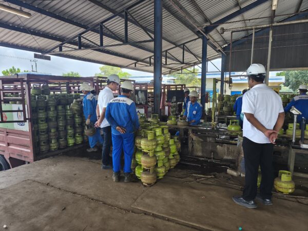 Pastikan Stok Aman, Polres Jombang Cek Ketersediaan LPG 3 Kg di Wilayahnya