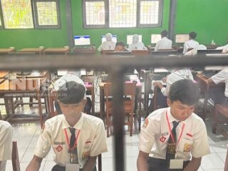 Pastikan Mutu Pendidikan, Disdikbud Jombang dan BBPMP Jatim Pantau Pelaksanaan TKA SMP 2026