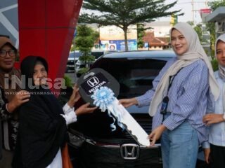 Kisah Bu Sulasih, Sosok Ibu Tangguh Pemenang Hadiah Utama Simarmas Hoki Bank Jombang