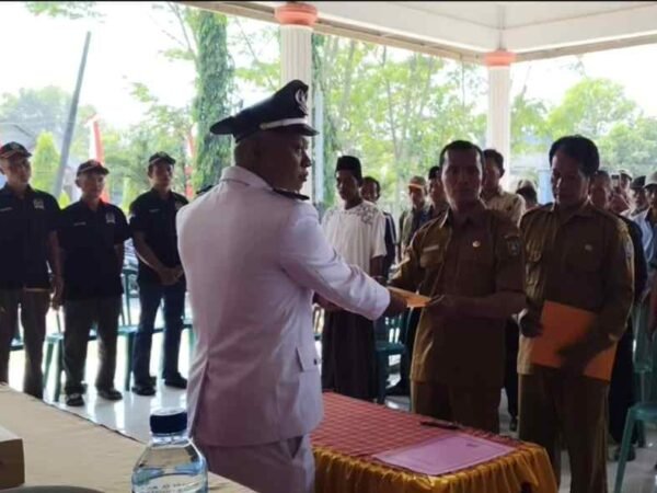 Demi Maksimalkan Pelayanan Warga, Pemdes Plabuhan Rombak Struktural Perangkat Desa